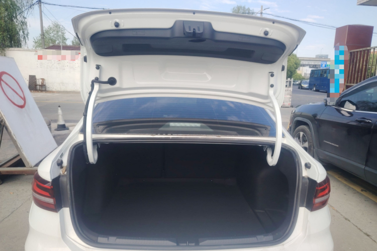 Volkswagen Lavida 2024 imagen de coche #19