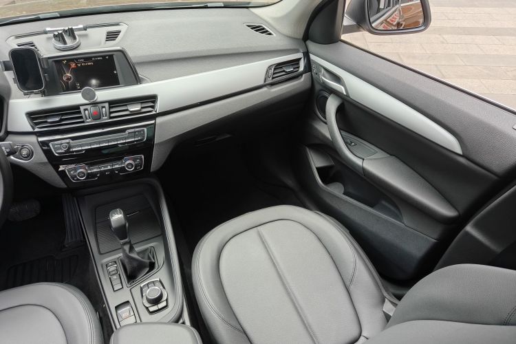 BMW X1 2016 #18 BMW X1 2016 صورة سيارة #18
