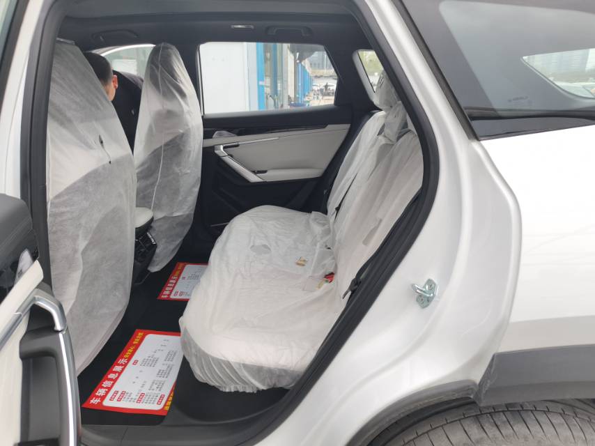 GEELY Boyue L 2026 imagen de coche #6