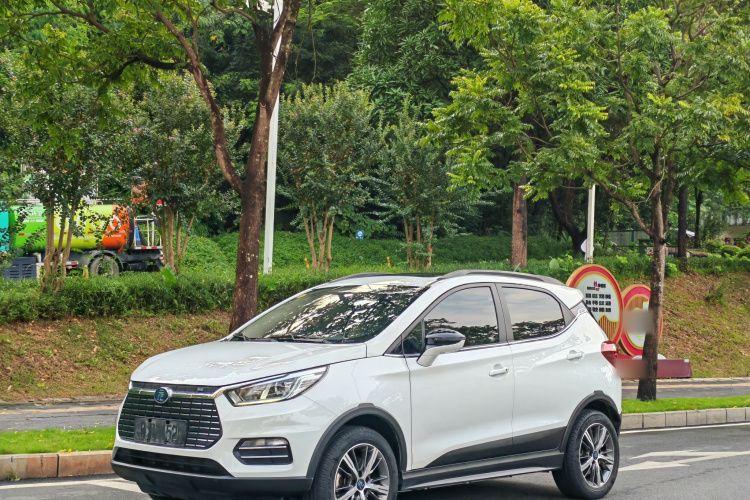 BYD Yuan New Energy 2018 #2 BYD Yuan New Energy 2018 car image #2