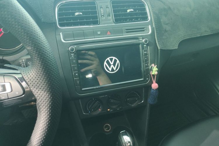 Volkswagen Polo 2017 #17 Volkswagen Polo 2017 car image #17