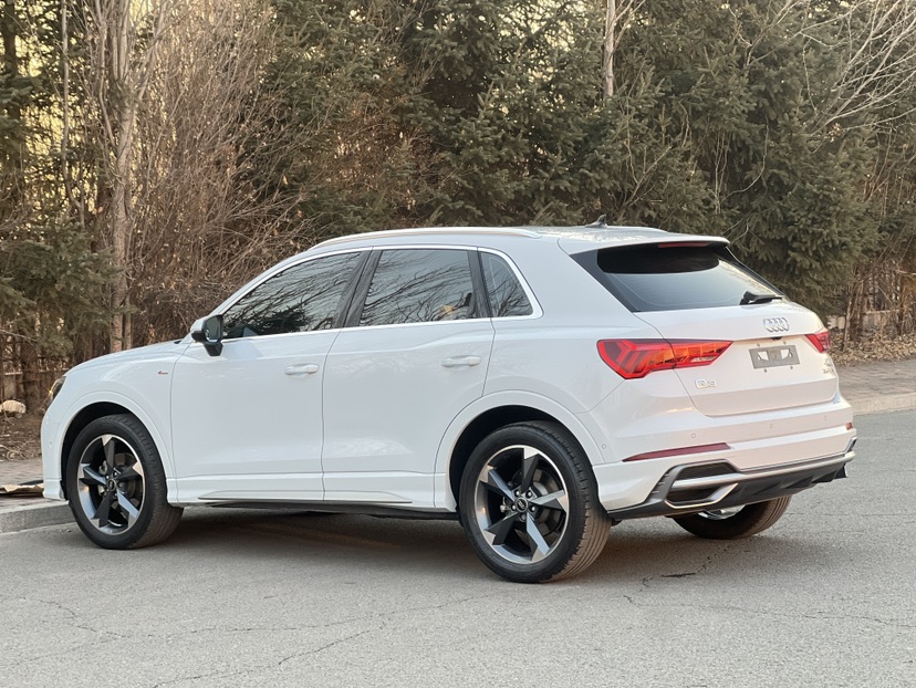 Audi Q3 2022 #6 Audi Q3 2022 car image #6