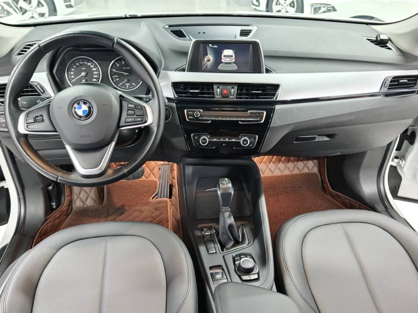 BMW X1 2017 #7 BMW X1 2017 immagine di auto #7