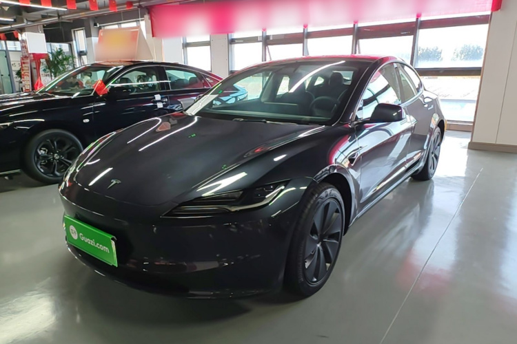 Tesla Model 3 2026 #2 Tesla Model 3 2026 car image #2