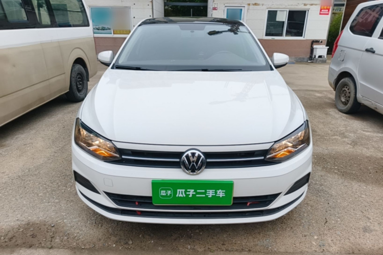 Volkswagen Polo 2020 car image #3