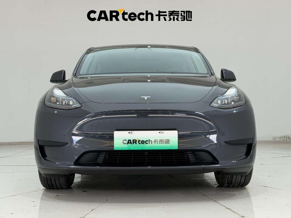 Tesla Model Y 2024 #2 Tesla Model Y 2024 car image #2