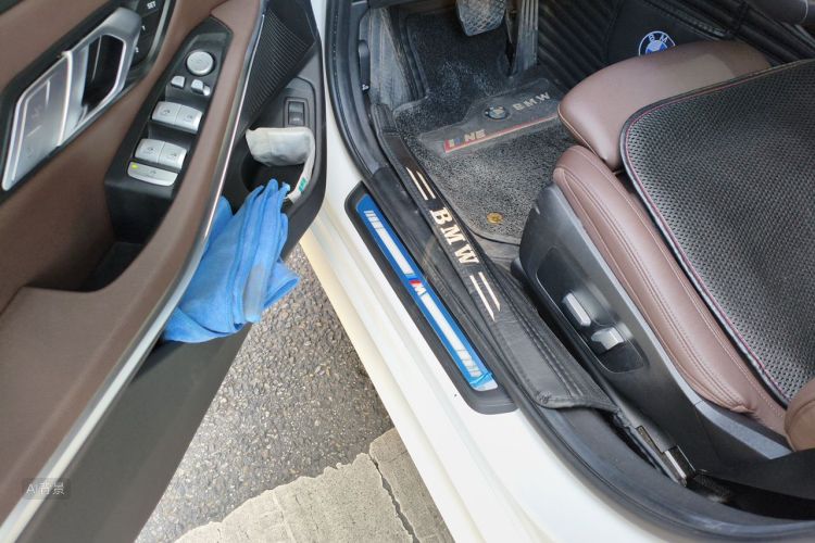 BMW 3 Series 2019 #18 BMW 3 Series 2019 car image #18