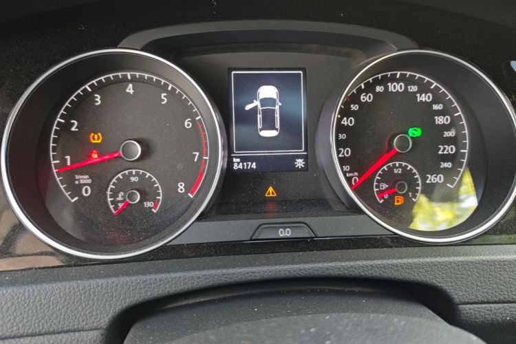 Volkswagen Golf 2017 car image #14