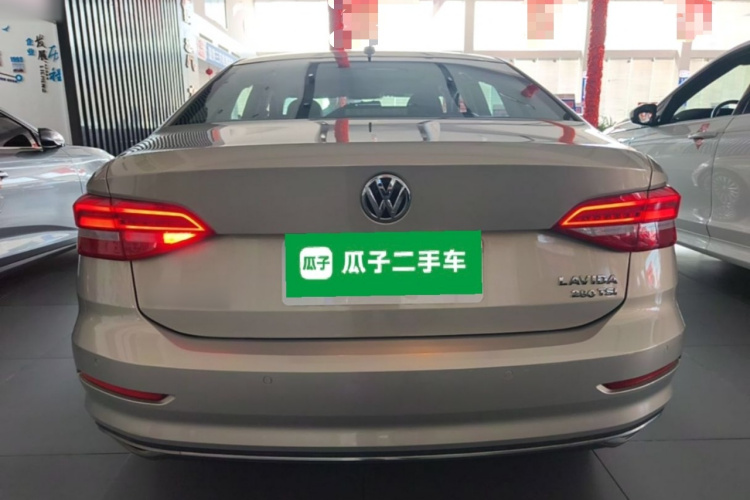 Volkswagen Lavida 2020 car image #6