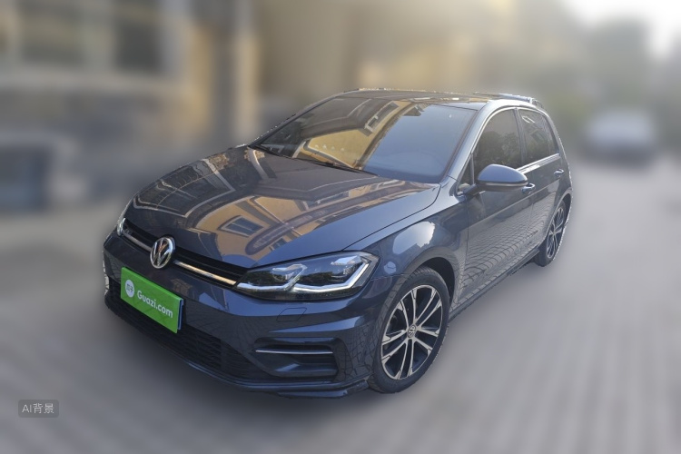 Volkswagen Golf 2020 car image #2