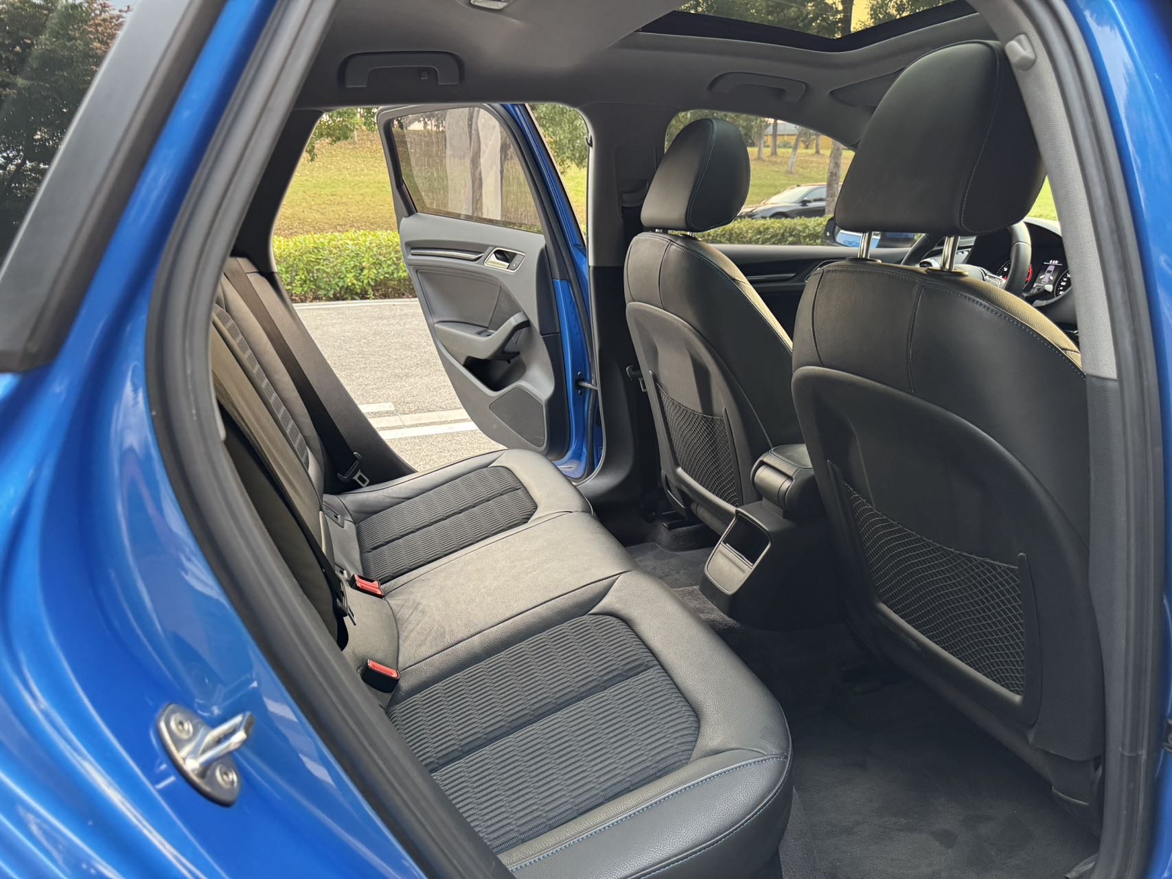 2019 image de voiture #8