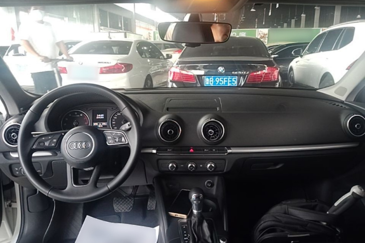 Audi A3 2017 imagem de carro #10