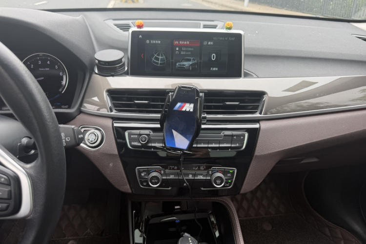 BMW X1 New Energy 2019 car image #25