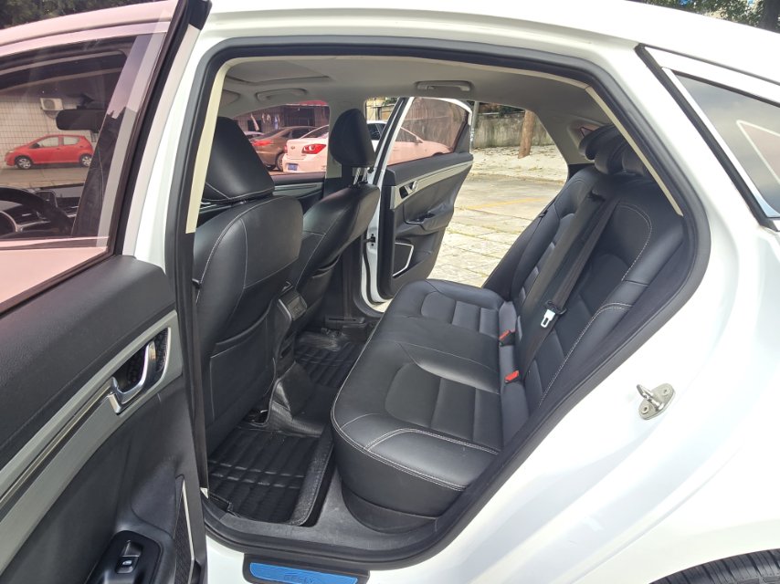 GEELY Emgrand GL 2017 car image #6