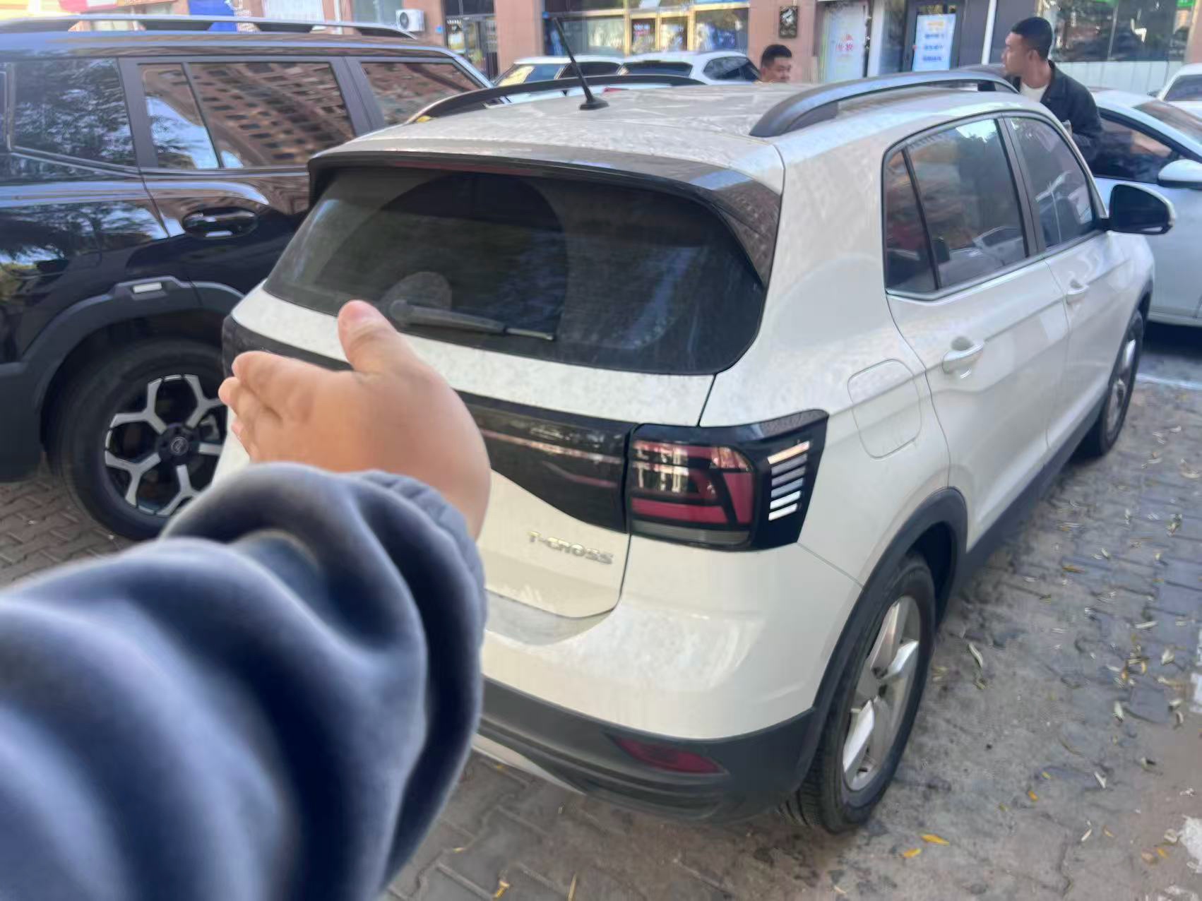 Volkswagen T-Cross 2020 car image #9