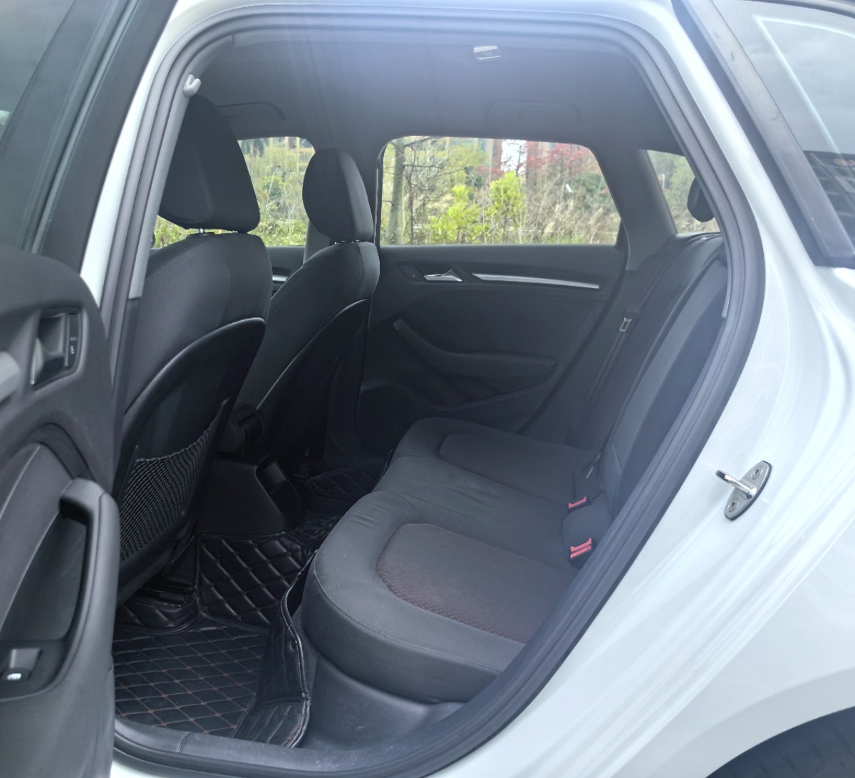 Audi A3 2019 car image #9
