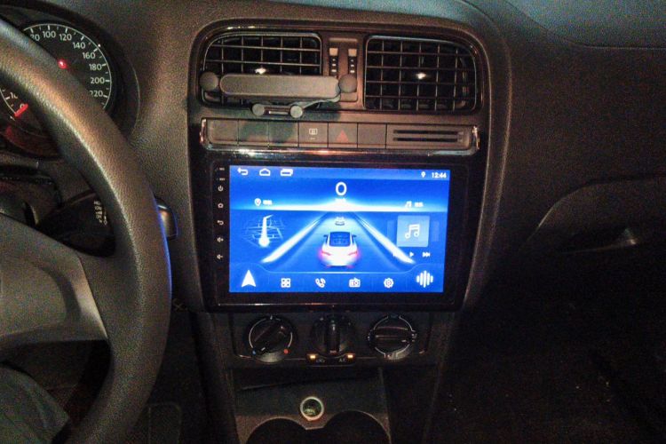 Volkswagen Polo 2015 #14 Volkswagen Polo 2015 car image #14