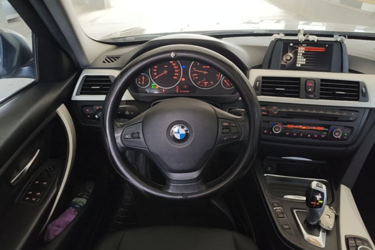 BMW 3 Series 2015 #11 BMW 3 Series 2015 car image #11