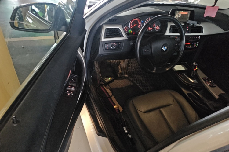 BMW 3 Series 2016 #12 BMW 3 Series 2016 car image #12