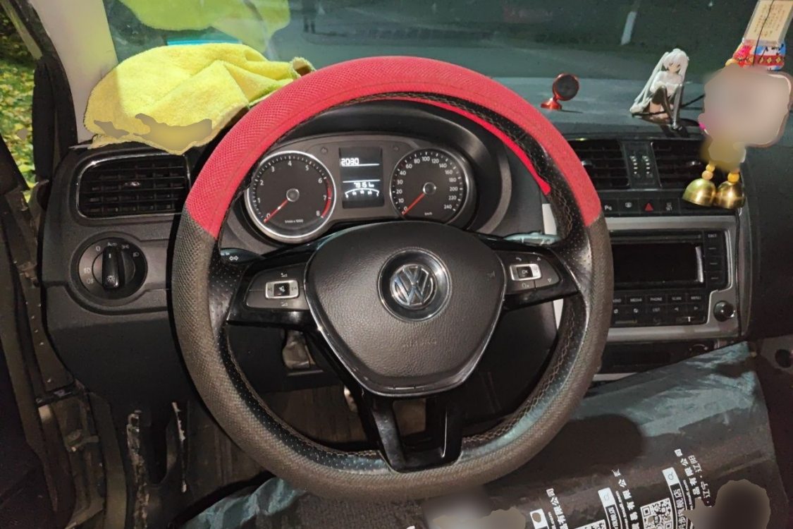 Volkswagen Polo 2015 immagine di auto #22
