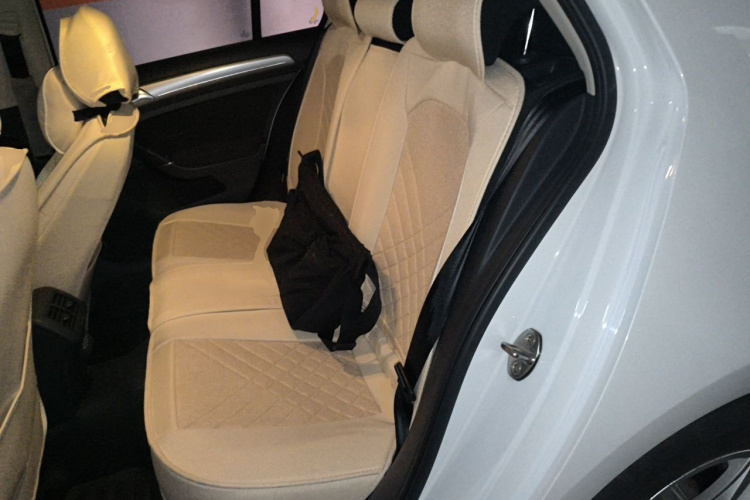 Volkswagen Golf 2019 #10 Volkswagen Golf 2019 car image #10