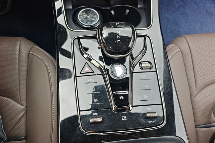 BYD Han 2022 #14 BYD Han 2022 immagine di auto #14