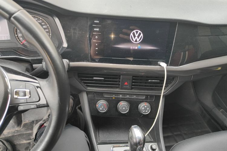 Volkswagen Bora 2021 car image #13