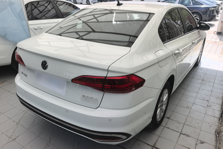 Volkswagen Bora 2024 car image #7