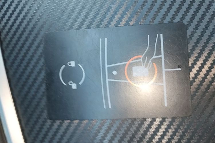 Tesla Model 3 2022 car image #9