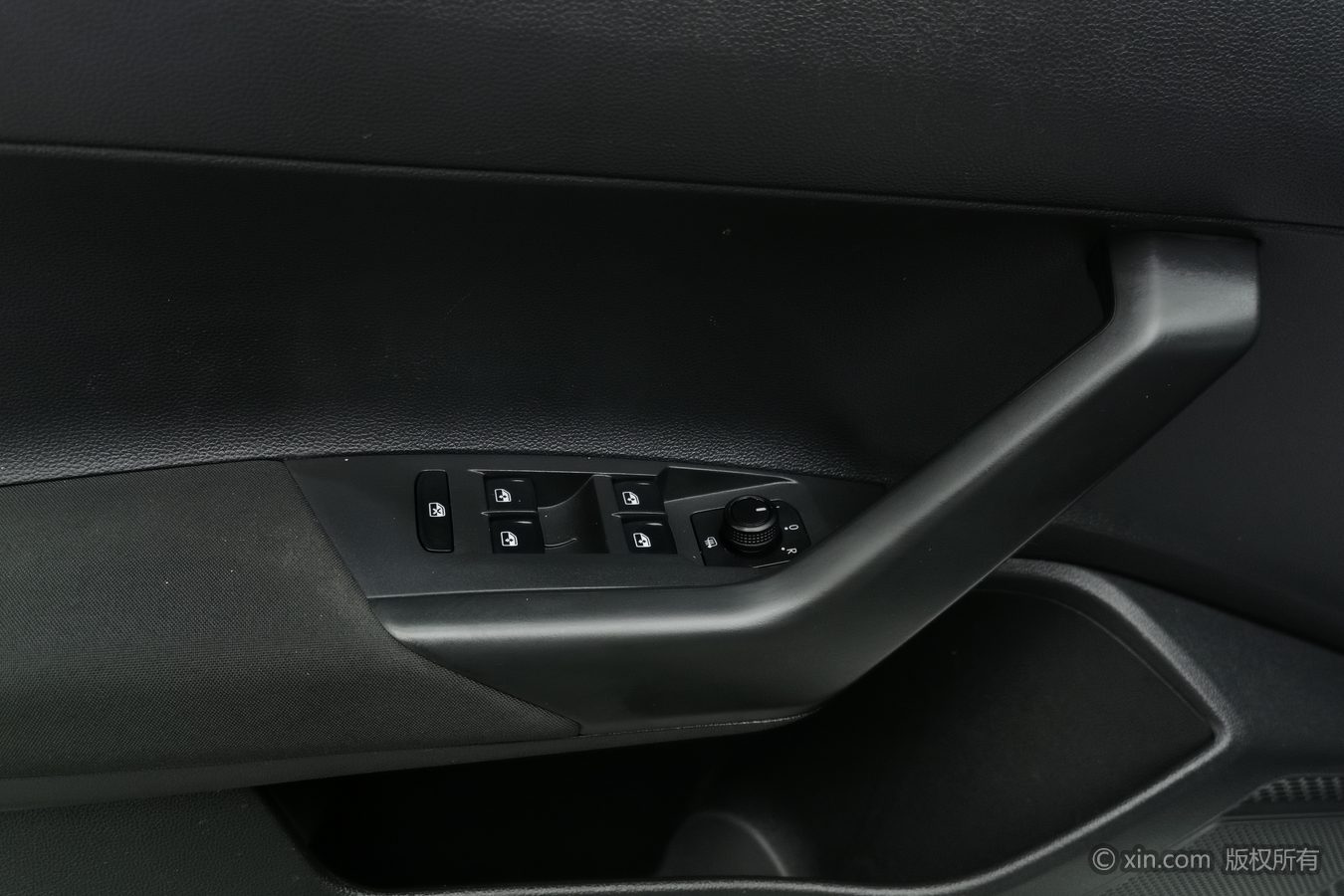 Volkswagen Polo 2023 car image #9