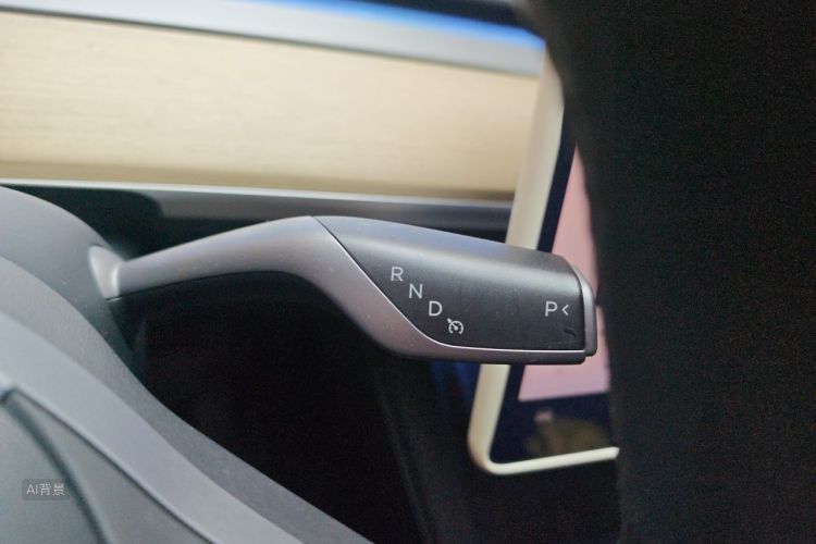 Tesla Model Y 2023 #10 Tesla Model Y 2023 immagine di auto #10