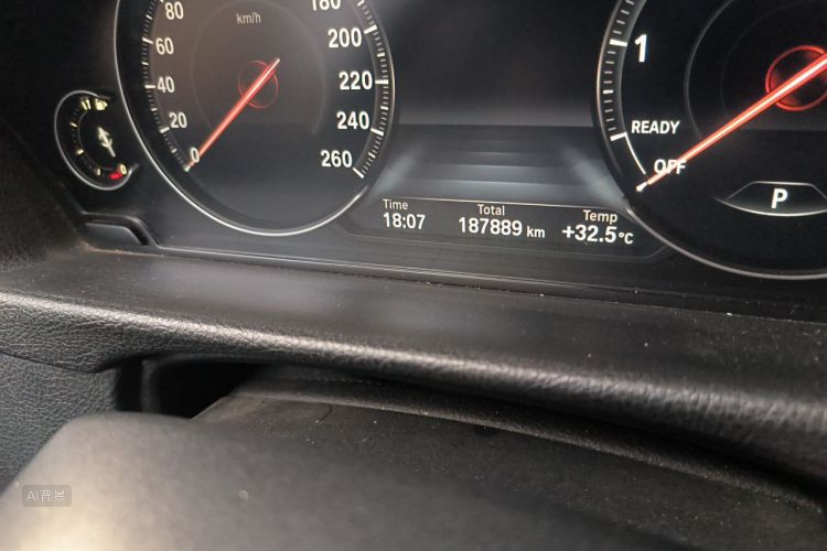 BMW 3 Series GT 2019 صورة سيارة #14
