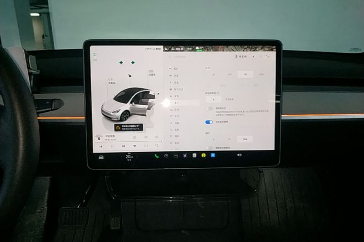 Tesla Model Y 2024 car image #13