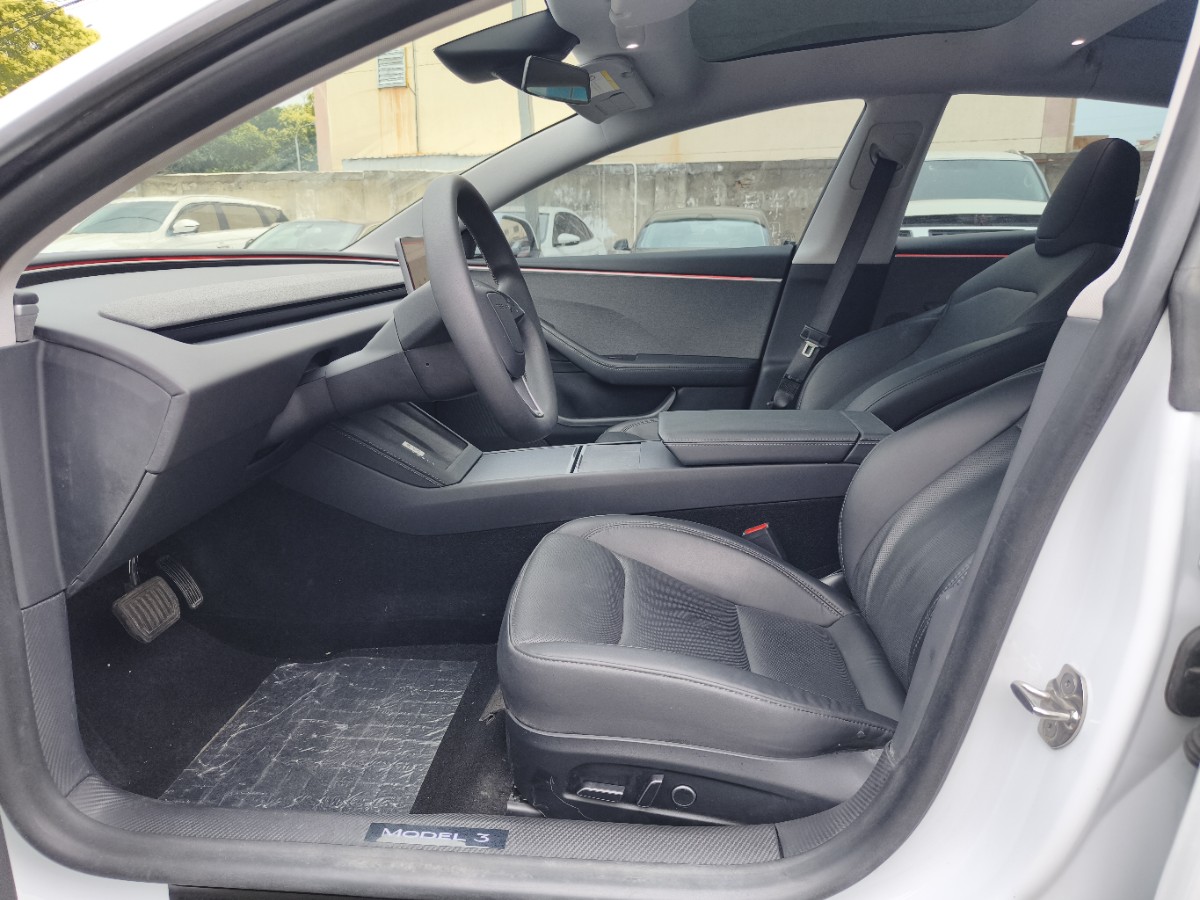 Tesla Model 3 2024 car image #7