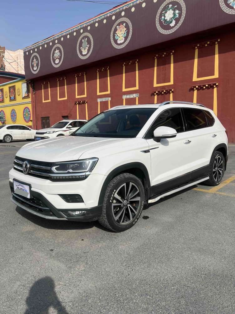 2020 2020 car image