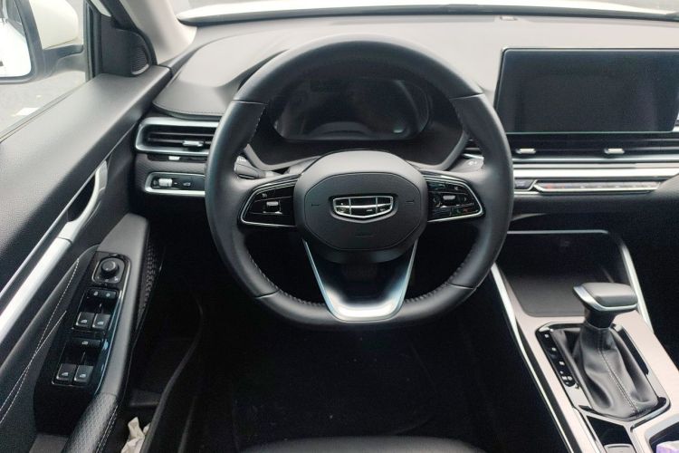GEELY Emgrand 2021 #11 GEELY Emgrand 2021 car image #11