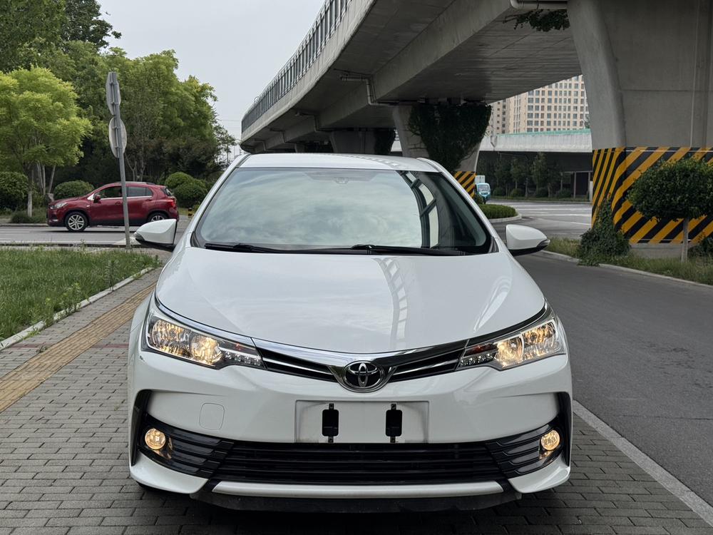 Toyota Corolla 2017 #2 Toyota Corolla 2017 car image #2