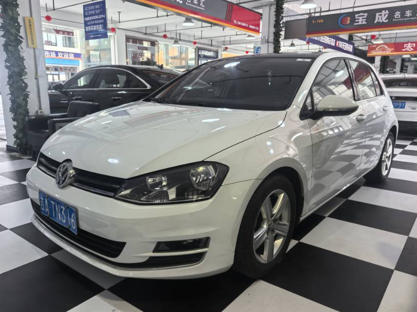 Volkswagen Golf 2015 Volkswagen Golf 2015 car image