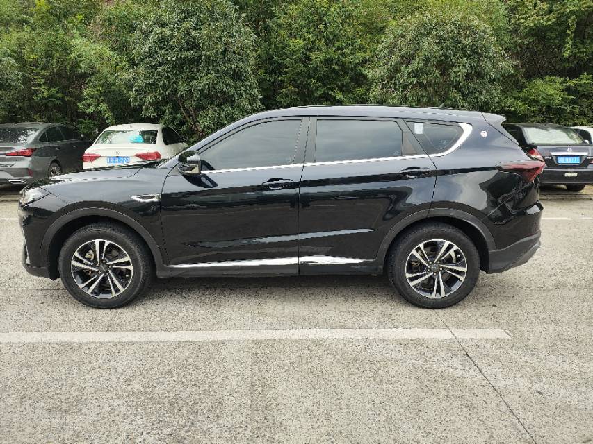 Jetour X70 PLUS 2022 car image #3
