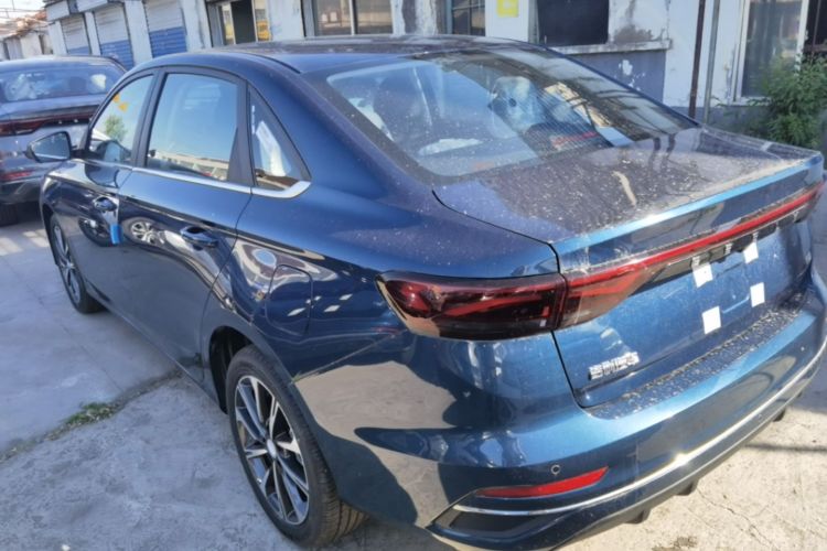 GEELY Emgrand 2026 #5 GEELY Emgrand 2026 car image #5