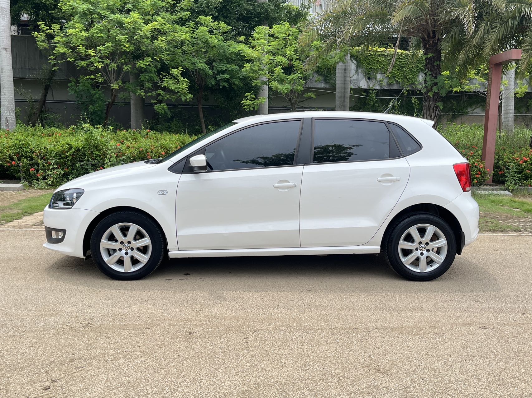 Volkswagen Polo 2014 immagine di auto #2