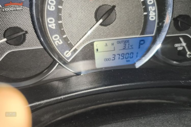 2015 #14 2015 car image #14