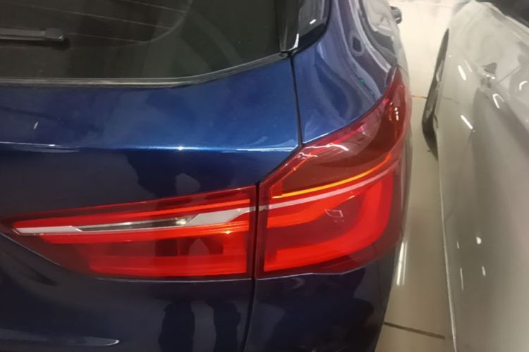 BMW X1 2018 #8 BMW X1 2018 car image #8