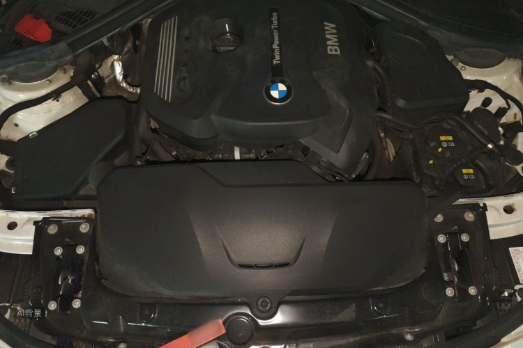 BMW 3 Series 2019 car image #22