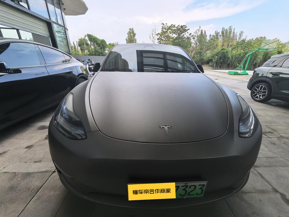 Tesla Model Y 2024 #2 Tesla Model Y 2024 car image #2