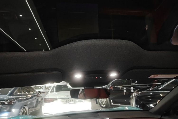 MI SU7 2024 car image #18