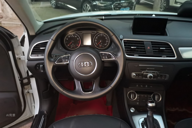 Audi Q3 2016 car image #12