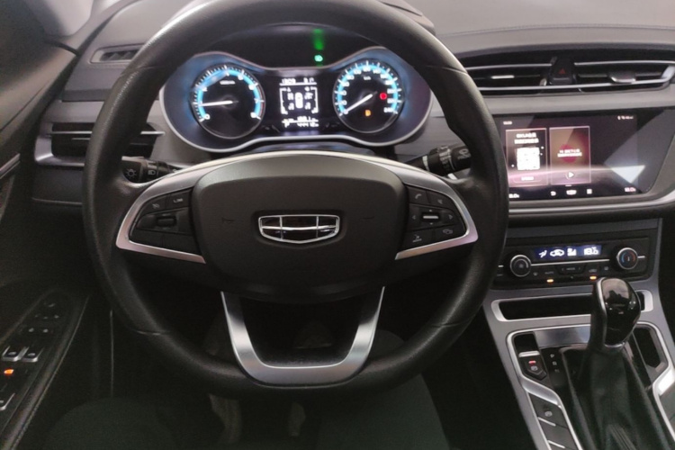 GEELY Emgrand 2021 car image #11