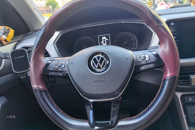 Volkswagen T-Cross 2021 صورة سيارة #12