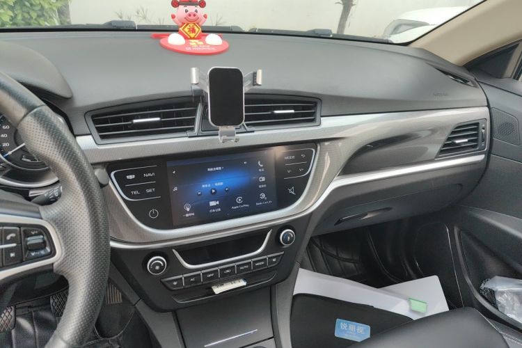 GEELY Emgrand 2017 #13 GEELY Emgrand 2017 car image #13